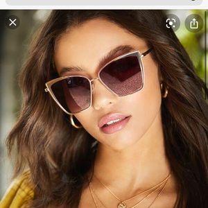 DIFF BECKY IV. CAFE OLE BROWN NEVER USE